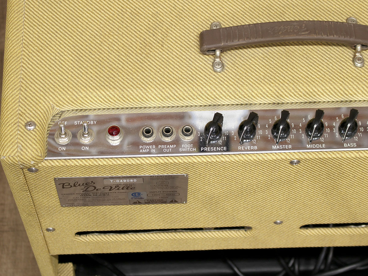 Fender Blues DeVille 410 Combo - 6.jpg