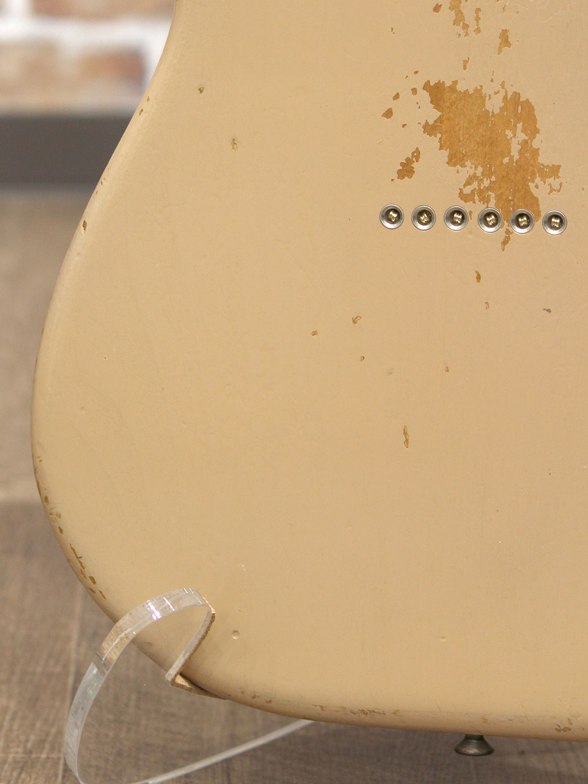 Fender 1960s Musicmaster Desert Sand ”Duo Sonic Mod” - 24.jpg