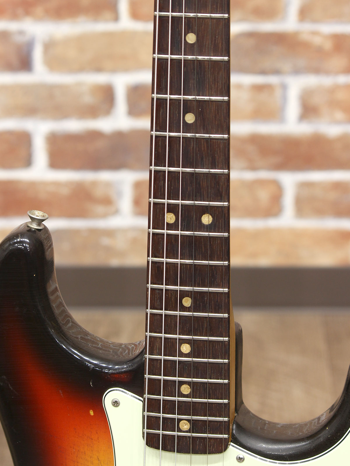 Fender 1964 Stratocaster A-Neck - 15.jpg