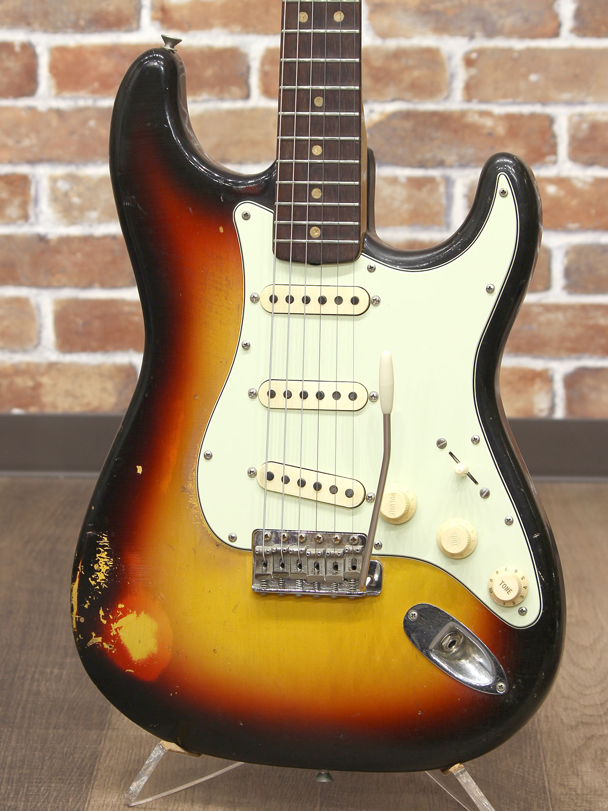 Fender 1964 Stratocaster A-Neck - 16.jpg