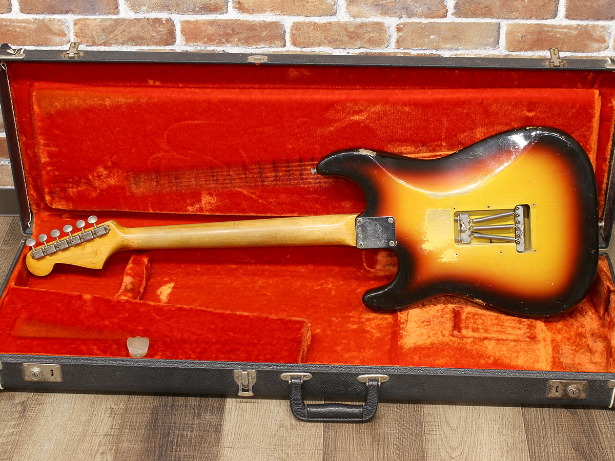 Fender 1964 Stratocaster A-Neck - 5.jpg
