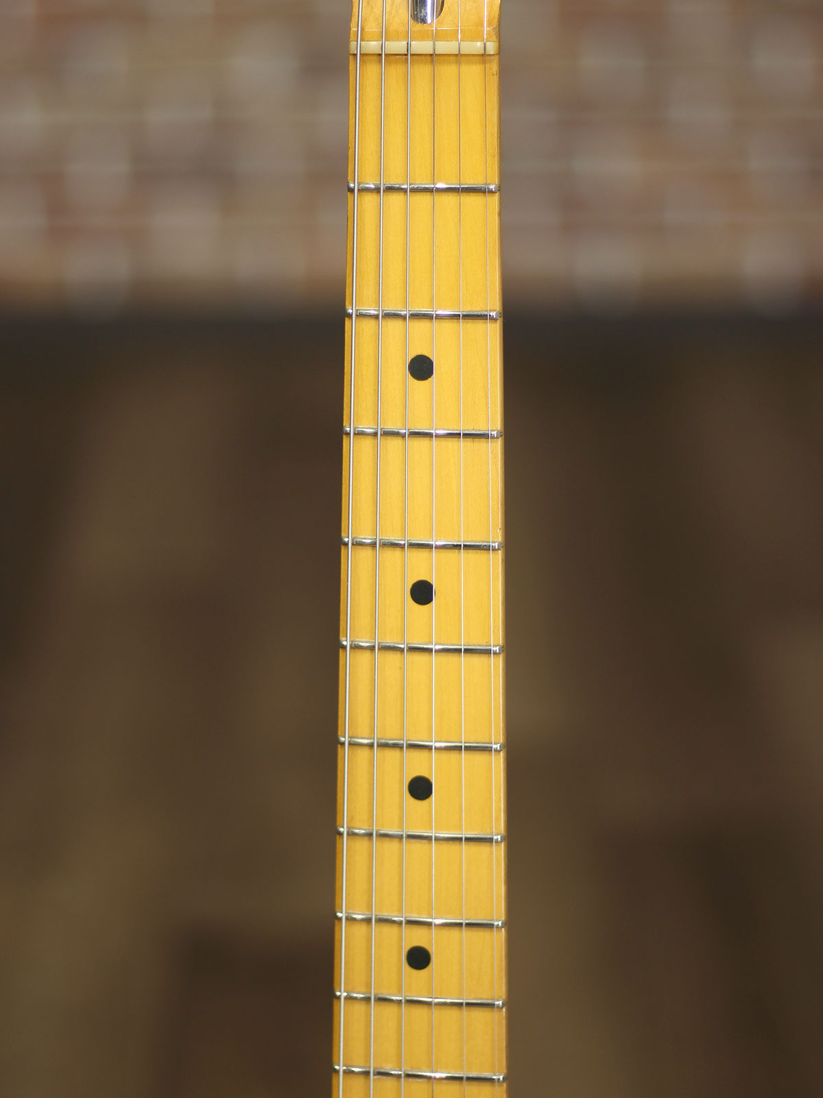Fender 1974 Stratocaster Hardtail Sunburst - 12.jpg