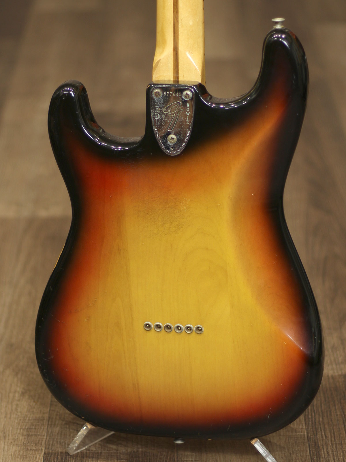 Fender 1974 Stratocaster Hardtail Sunburst - 23.jpg