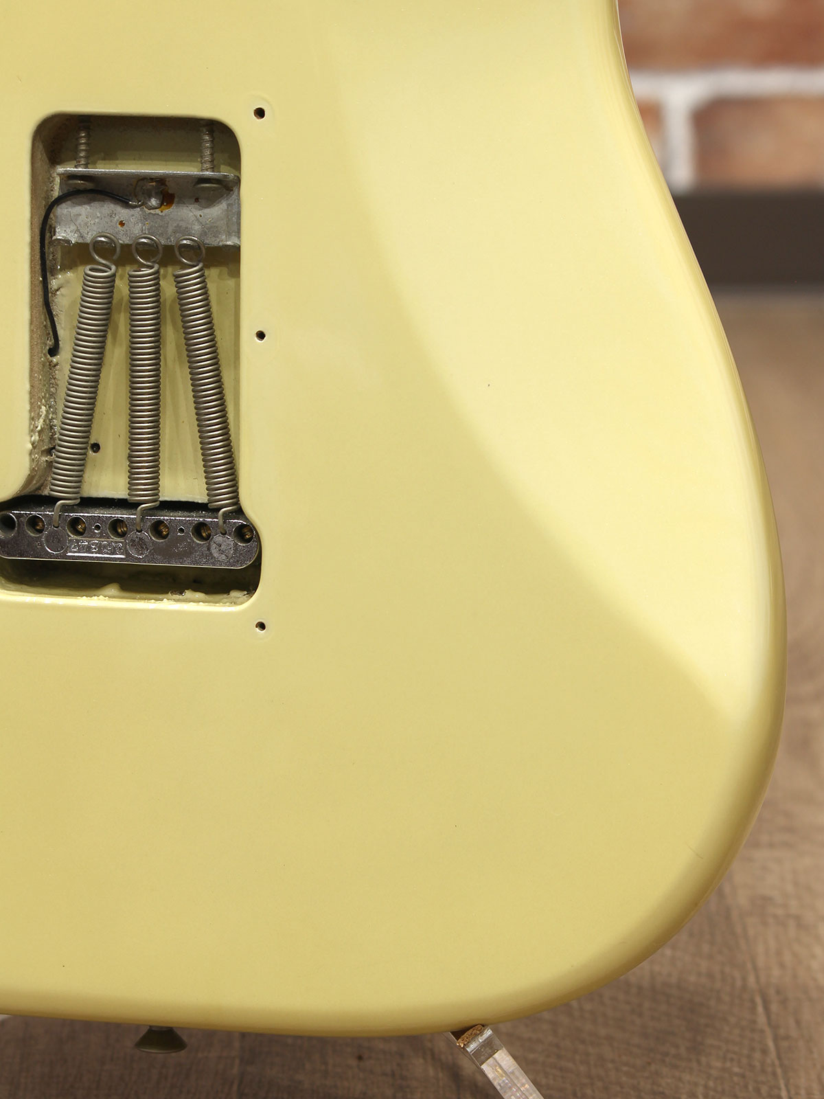 Fender 25th Anniversary Stratocaster Pearl White 1980 - 28.jpg