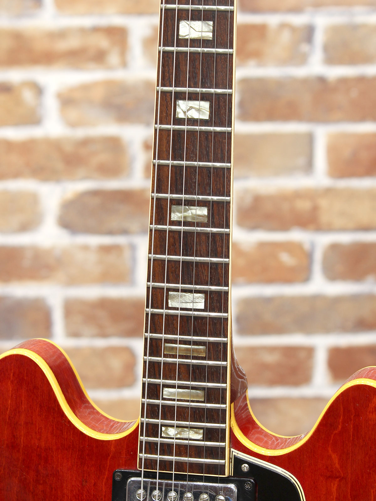 Gibson 1966 ES-335 - 12.jpg